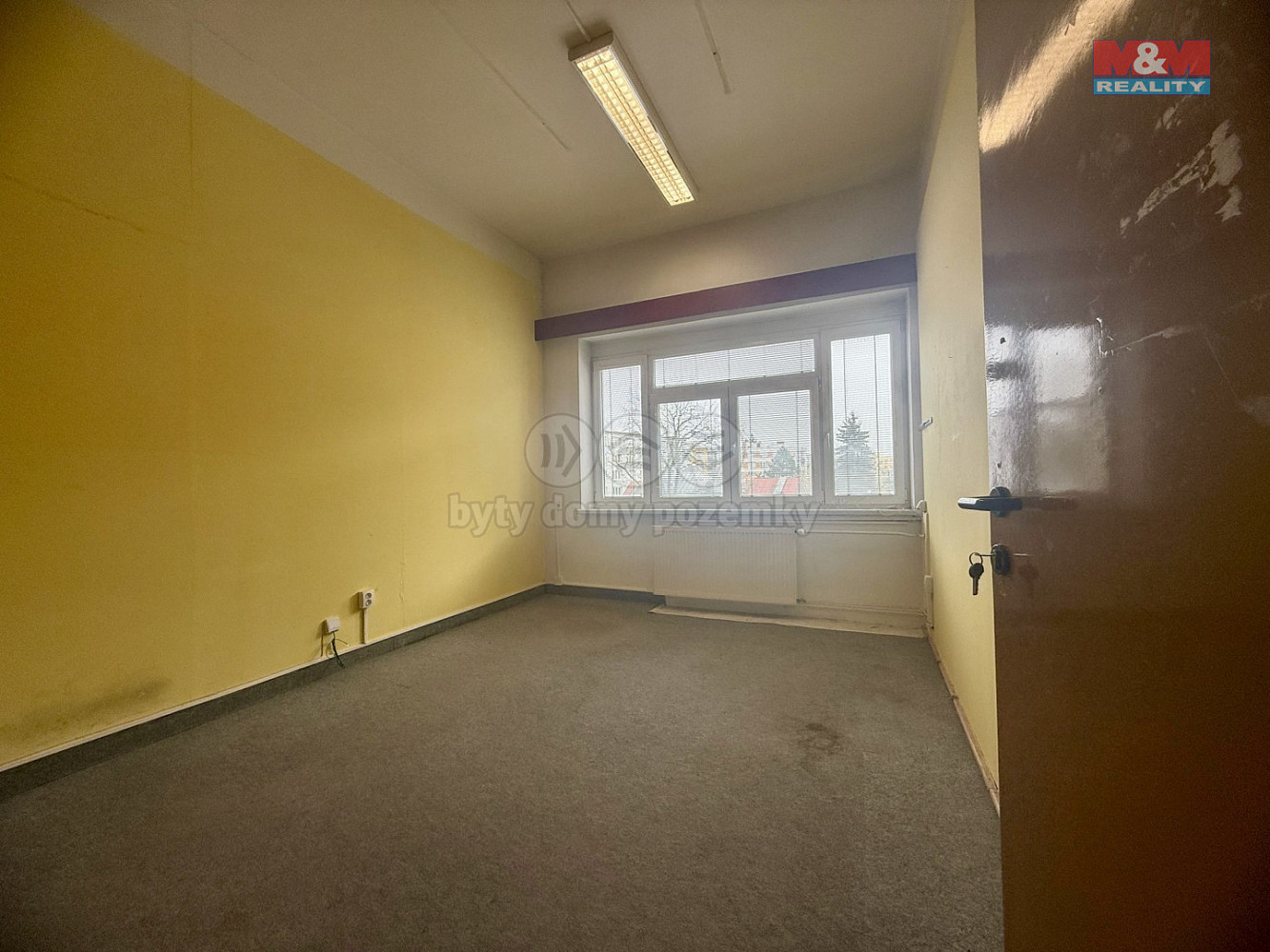 Pronájem kanceláře 14 m² – fotografie 3