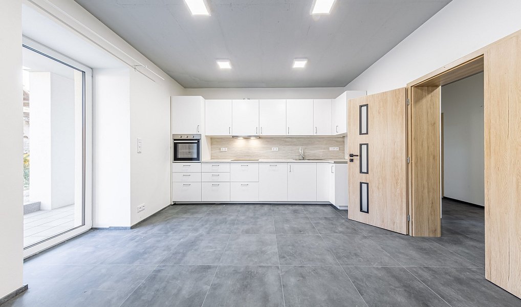 Pronájem bytu 4+kk 94 m², Železná – náhled fotky 3