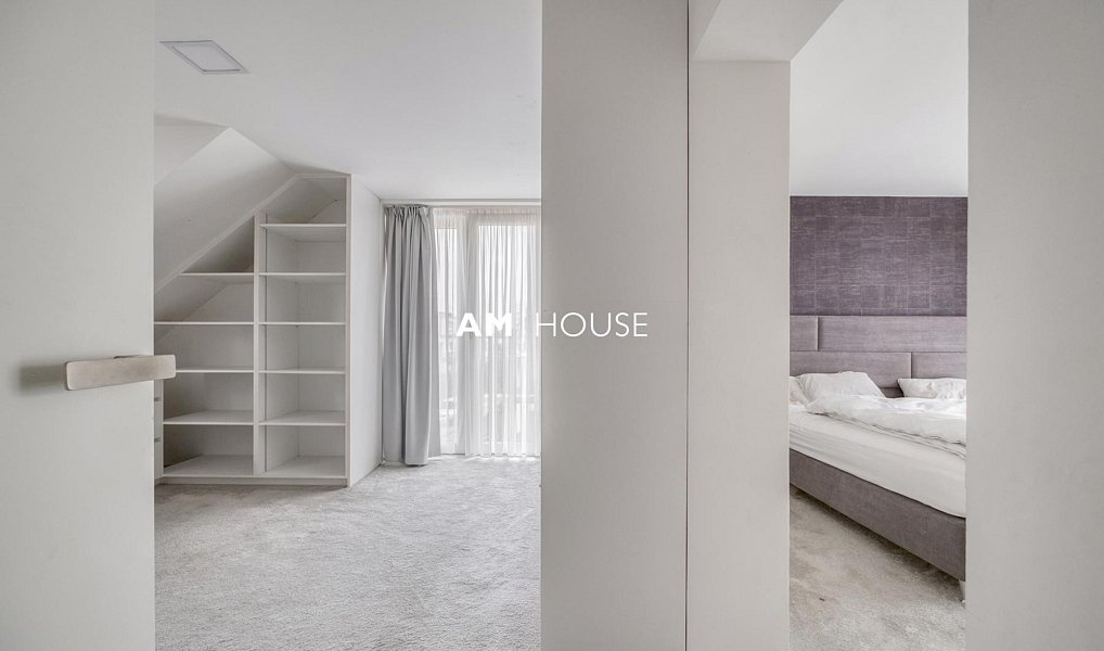 Pronájem domu 220 m² s pozemkem 270 m², Praha – náhled fotky 18