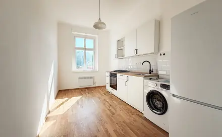 Pronájem bytu 1+1 38 m², Holečkova, Praha 5 - Smíchov
