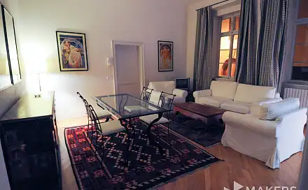 Pronájem bytu 2+kk 73 m², Vlašská, Praha 1 - Malá Strana