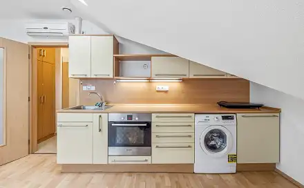 Pronájem bytu 1+kk 29 m², Hálkova, Humpolec, okres Pelhřimov