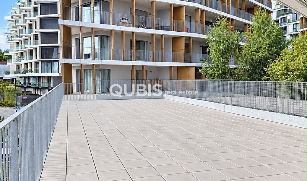 Pronájem bytu 2+kk 147 m², Praha – náhled fotky 7