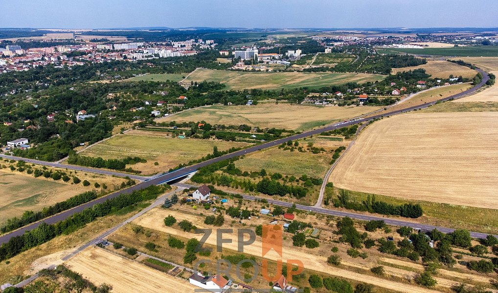 Prodej zahrady 1 372 m², Znojmo – náhled fotky 15