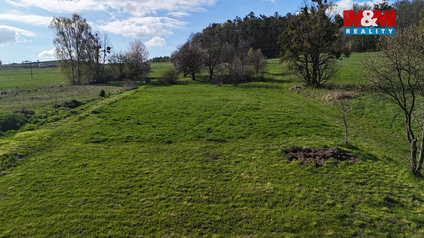 Prodej stavebního pozemku 1 645 m² – pohled 3