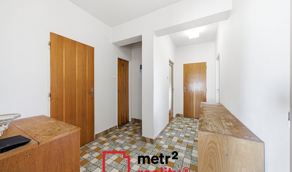 Prodej domu 303 m² s pozemkem 954 m², Charváty – náhled fotky 12
