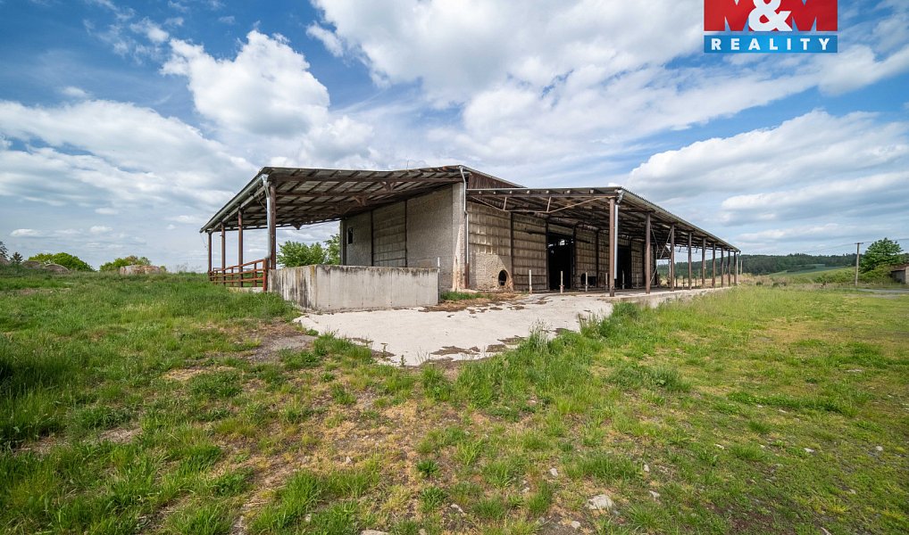 Prodej zemědělského objektu 2 087 m², Životice – náhled fotky 4