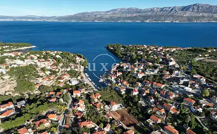 Prodej domu 190 m² s pozemkem 410 m², Splitska, Chorvatsko