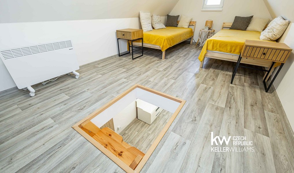 Prodej zahrady 640 m², Malé Žernoseky – náhled fotky 25