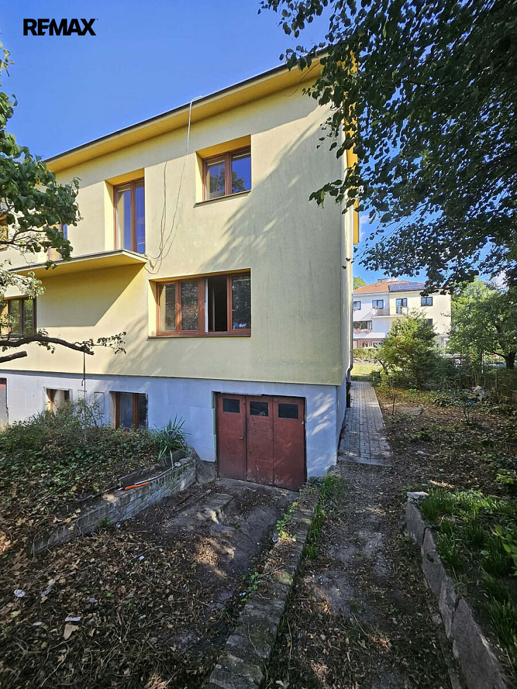 Prodej domu 180 m² s pozemkem 127 m² – fotografie 2