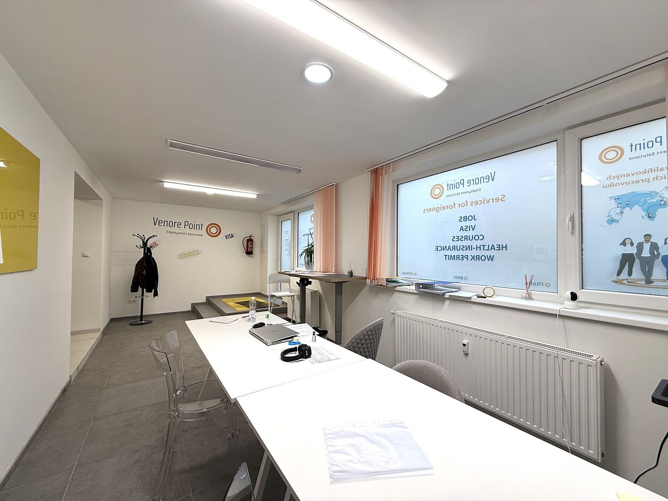 Pronájem obchodních prostor 56 m² – fotografie 3