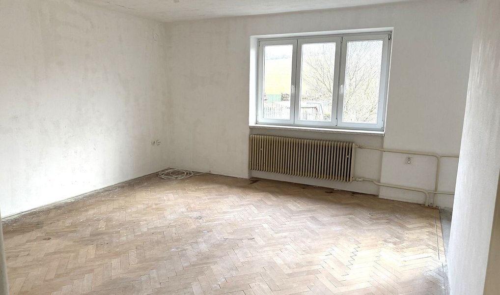 Prodej bytu 3+1 72 m², Zašovice – náhled fotky 3