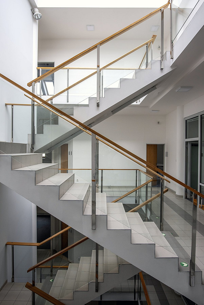 Pronájem kanceláře 1 290 m² – fotografie 4