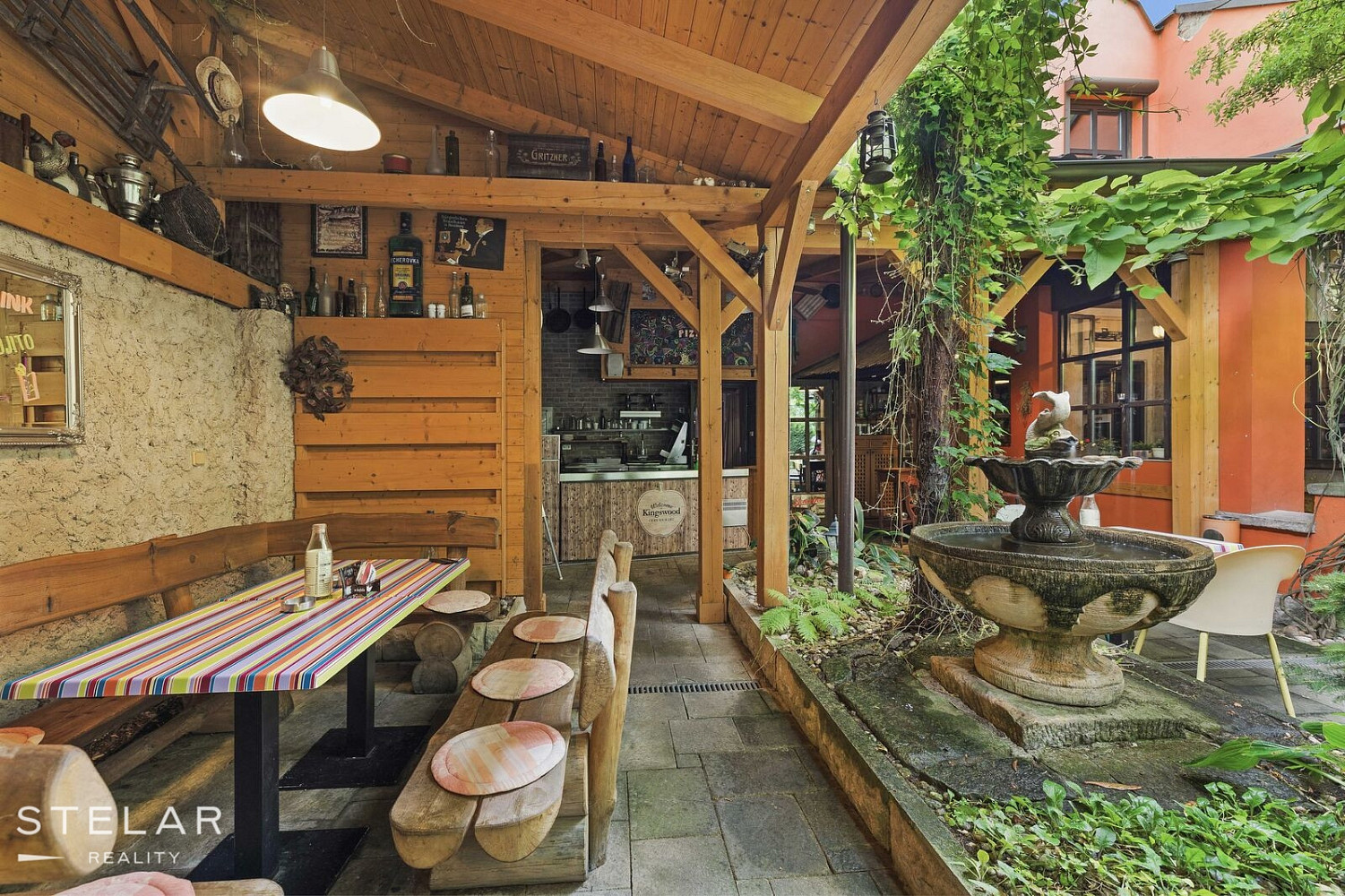 Prodej rodinného domu s restaurací a bydlením, Jaroměř, 864 m², – pohled 2