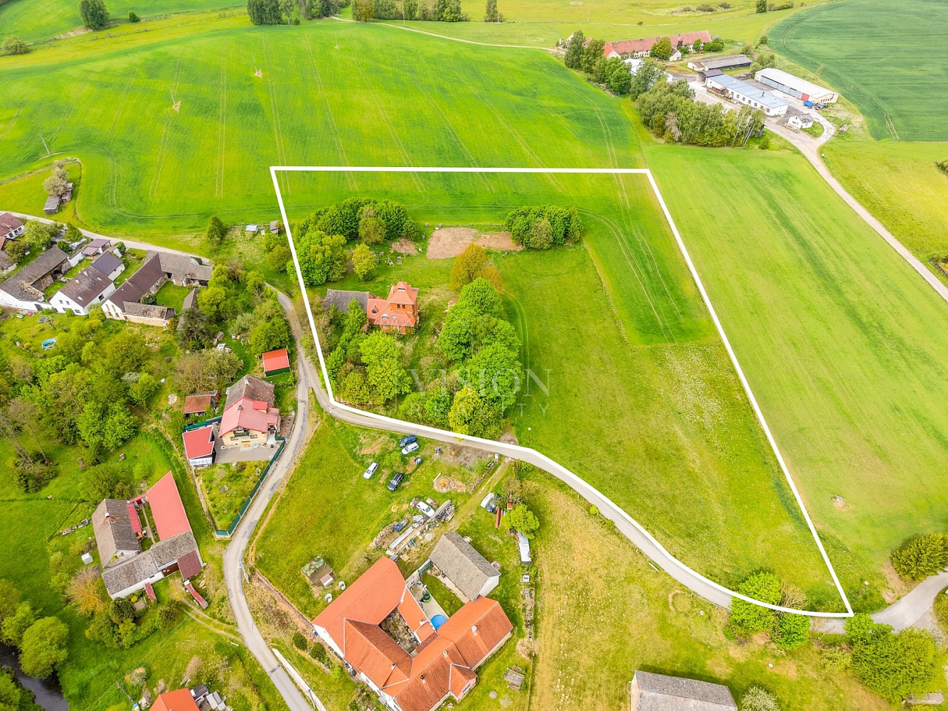 Prodej komerčního objektu (jiného typu) 250 m² — photo 2