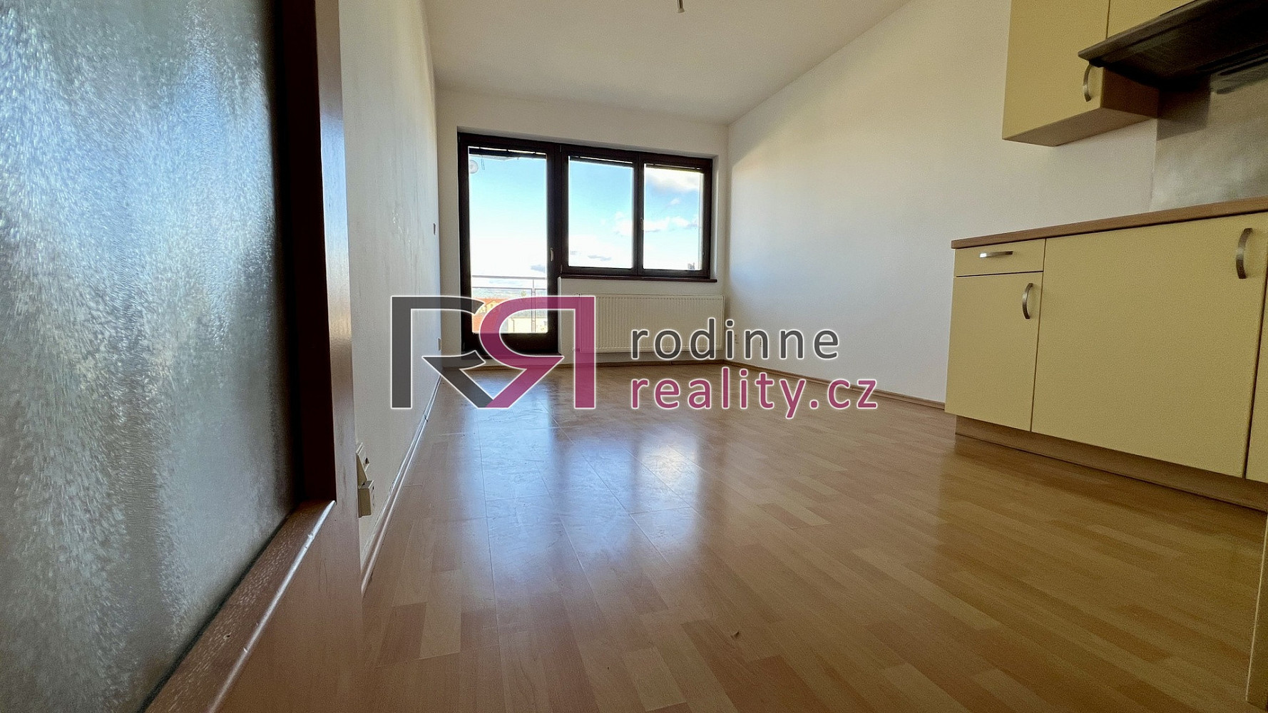 Pronájem bytu 1+kk 24 m² – fotografie 5