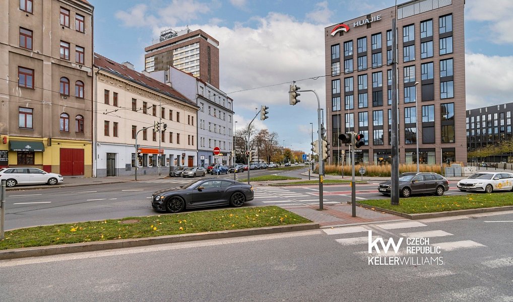 Prodej bytu 2+1 72 m², Praha – náhled fotky 15