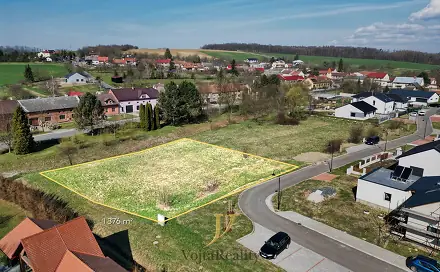 Prodej stavebního pozemku 1 376 m², Hradčany, okres Přerov