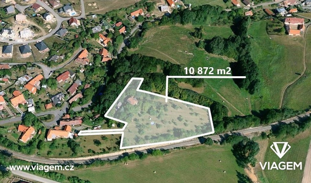 Prodej stavebního pozemku 679 m², Mníšek pod Brdy – náhled fotky 4