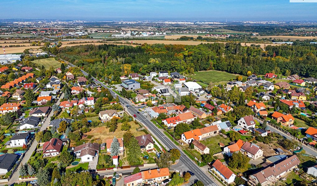 Prodej stavebního pozemku 2 231 m², Jesenice – náhled fotky 9