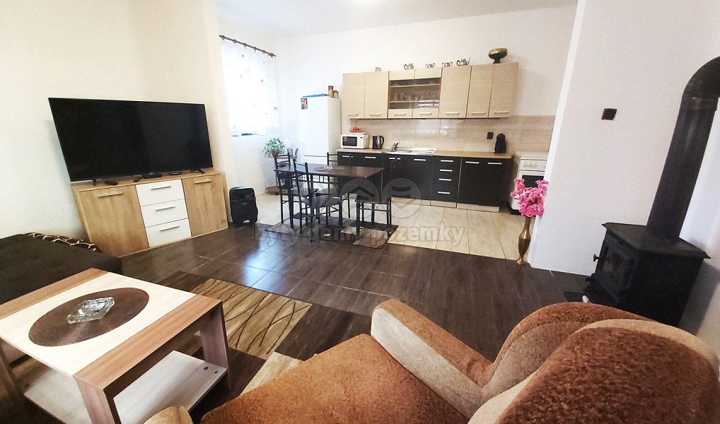 Prodej domu 150 m² s pozemkem 884 m², Kounov – náhled fotky 7