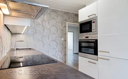 Pronájem bytu 3+1 71 m², Mrkvičkova, Praha 6 - Řepy