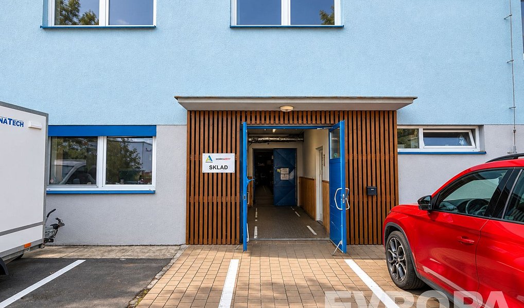 Pronájem skladovacích prostor 502 m², Kolín – náhled fotky 3