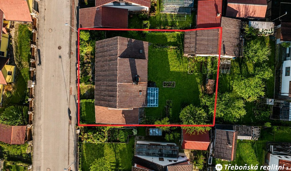 Prodej domu 254 m² s pozemkem 565 m², Jindřichův Hradec – náhled fotky 2