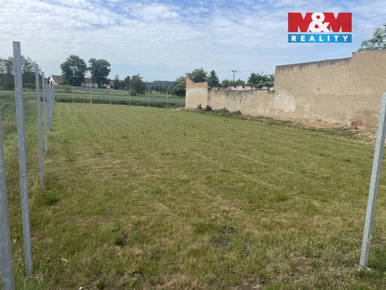 Prodej stavebního pozemku 1 066 m² – pohled 5