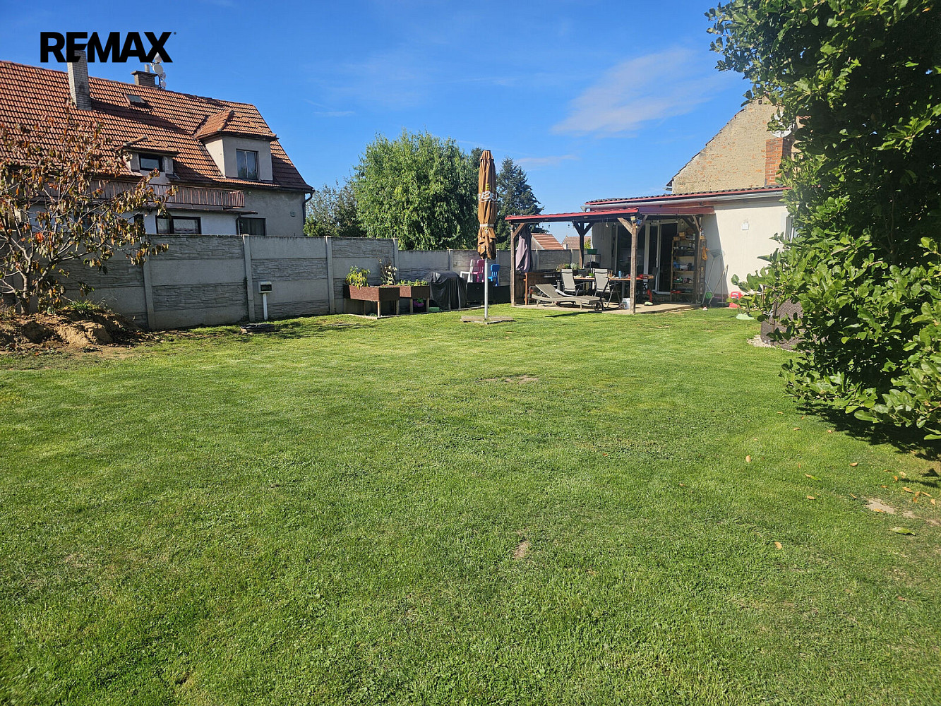 Prodej domu 104 m² s pozemkem 959 m² – fotografie 2