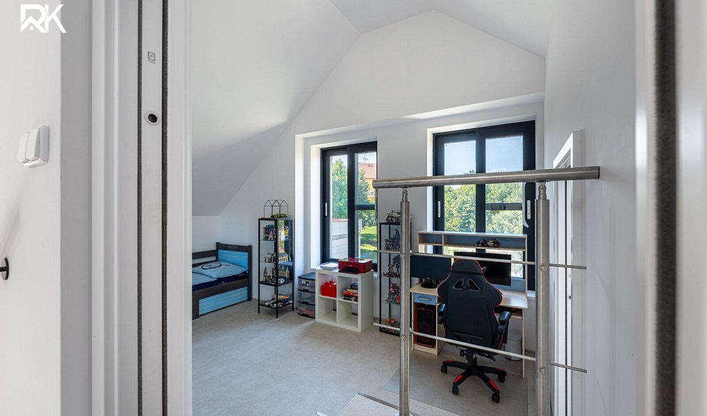 Prodej domu 279 m² s pozemkem 1 184 m², Grunta – náhled fotky 25