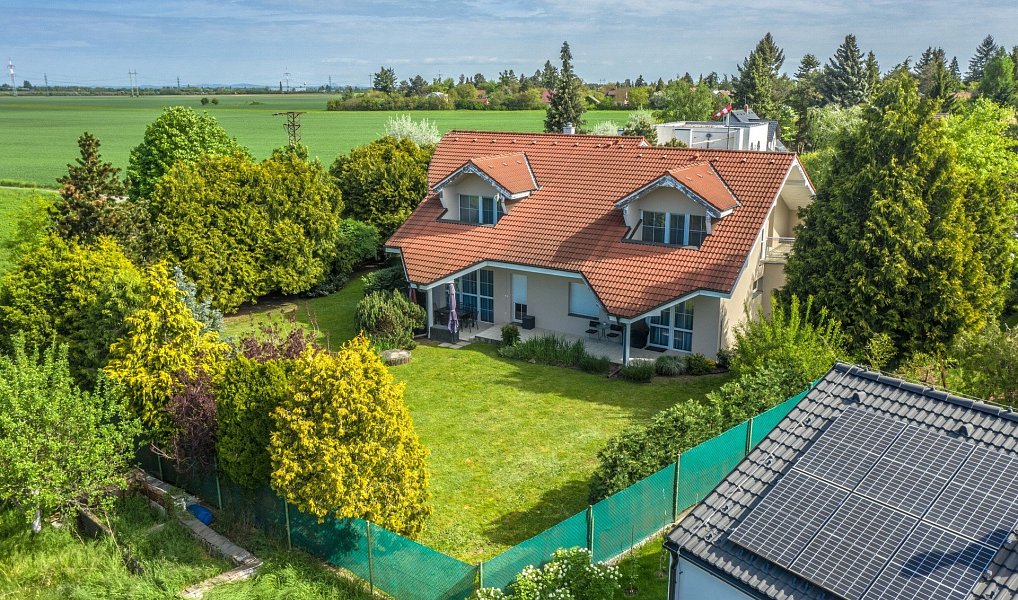 Prodej domu 260 m² s pozemkem 991 m², Praha – náhled fotky 20
