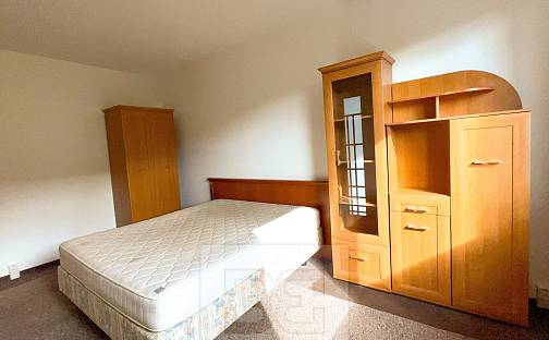 Pronájem bytu 2+kk 38 m², Lidická, Karlovy Vary - Drahovice