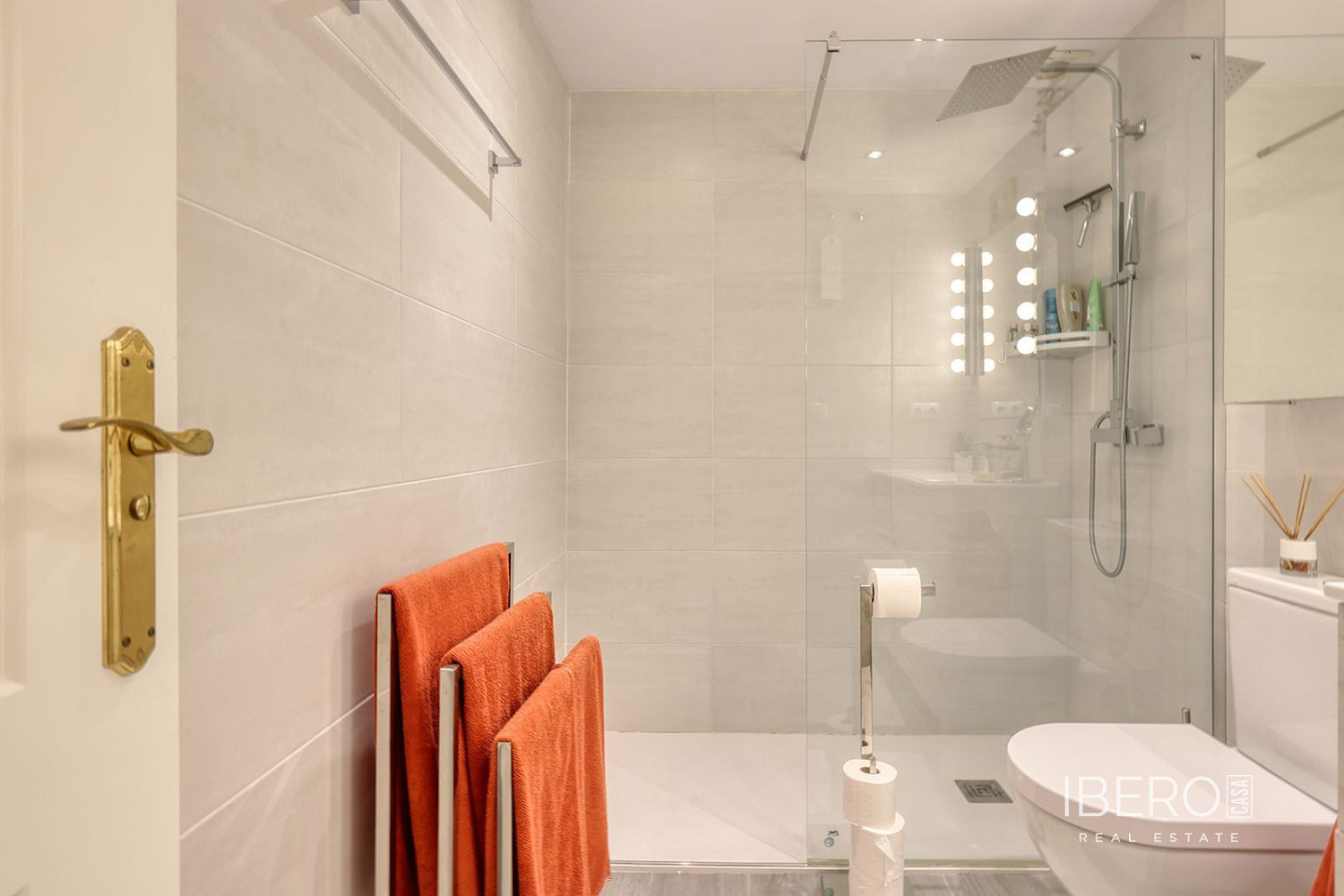 Piso 4+kk – Marbella, Nueva Andalucía - Más