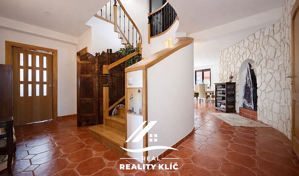 Prodej domu 240 m² s pozemkem 991 m², Ostrava – náhled fotky 9