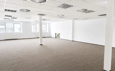 Pronájem kanceláře 155 m², Rozkošného, Praha 5 - Smíchov