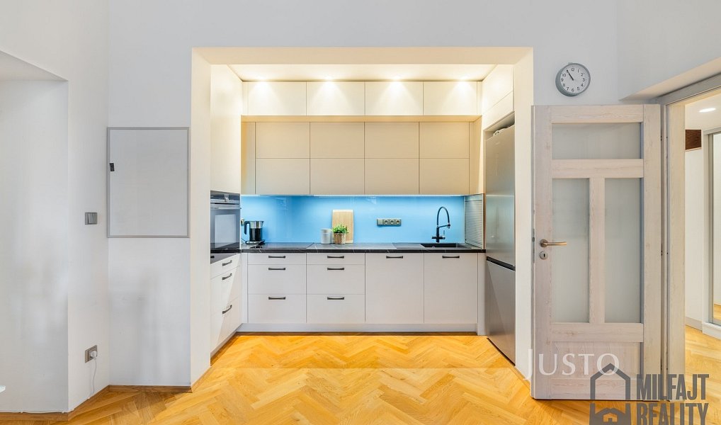 Prodej bytu 3+kk 84 m², Liberec – náhled fotky 2