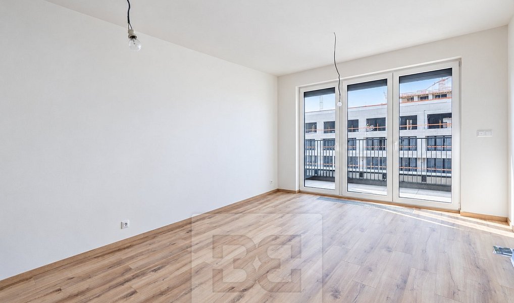 Pronájem bytu 1+kk 32 m², Praha – náhled fotky 2