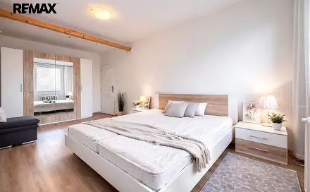 Pronájem bytu 4+kk 107 m², Kazašská, Praha 10 - Vršovice