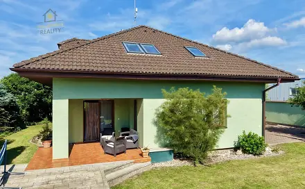 Prodej domu 220 m² s pozemkem 842 m², Tréglova, Bělá pod Bezdězem, okres Mladá Boleslav