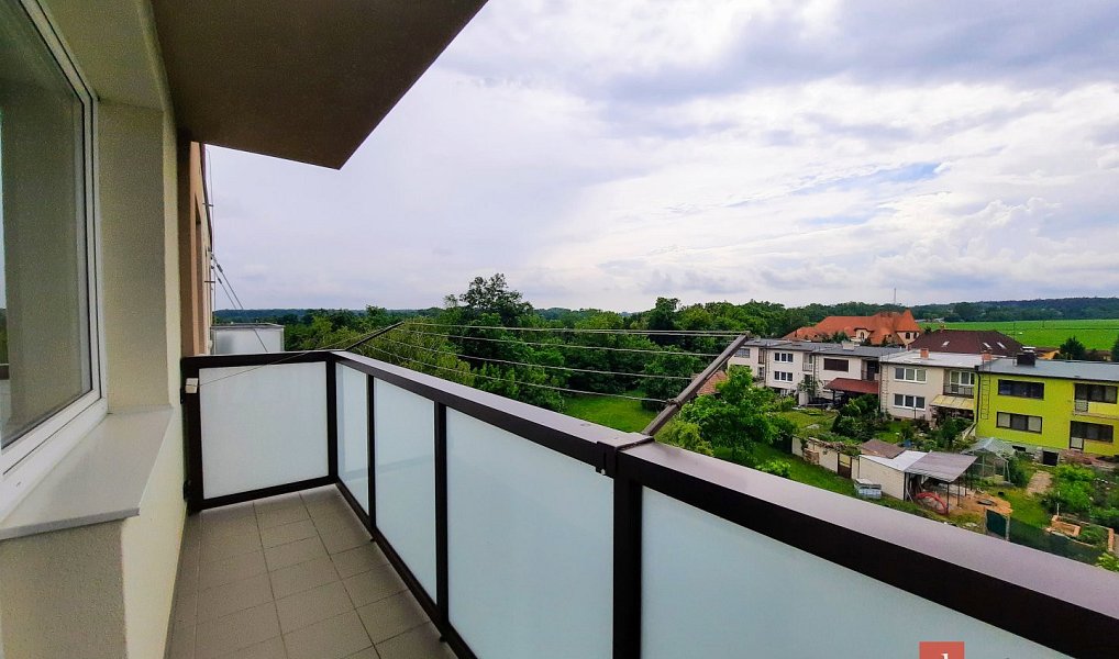 Pronájem bytu 3+kk 62 m², Rohatec – náhled fotky 12