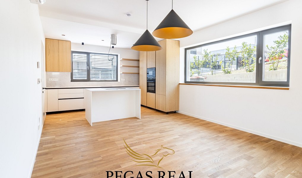 Prodej domu 165 m² s pozemkem 734 m², Želešice – náhled fotky 2