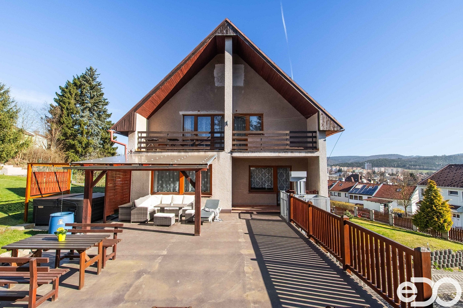 Prodej domu 300 m² s pozemkem 1 852 m² – fotografie 2