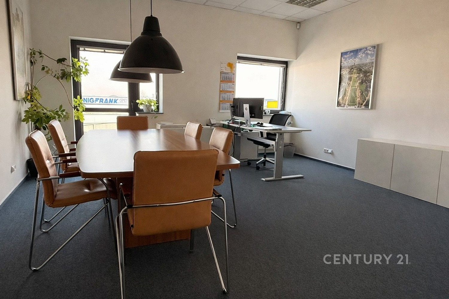 Pronájem kanceláře 450 m²