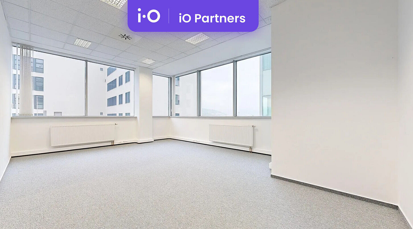 Pronájem kanceláře 3 500 m² – fotografie 2