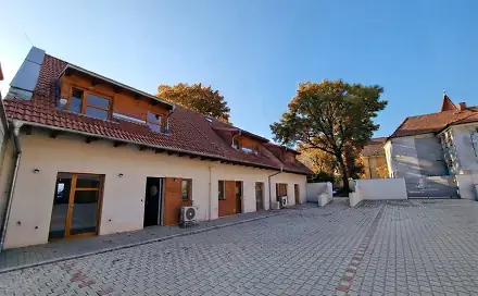 Prodej bytu 4+kk 110 m², náměstí u dubu, Stochov, okres Kladno