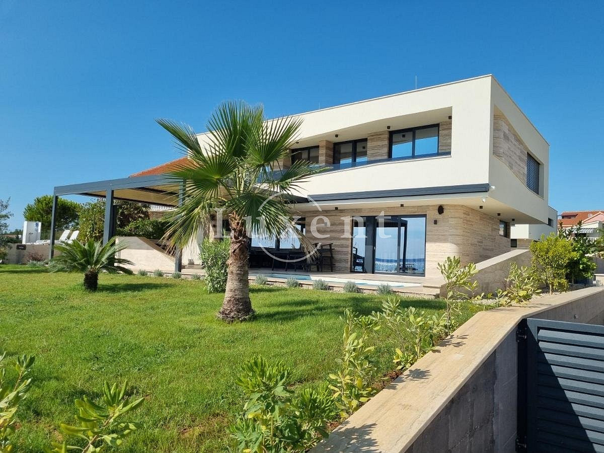 Prodej domu 250 m² s pozemkem 600 m²