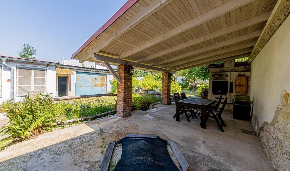 Prodej domu 160 m² s pozemkem 931 m², Slavonice – náhled fotky 25