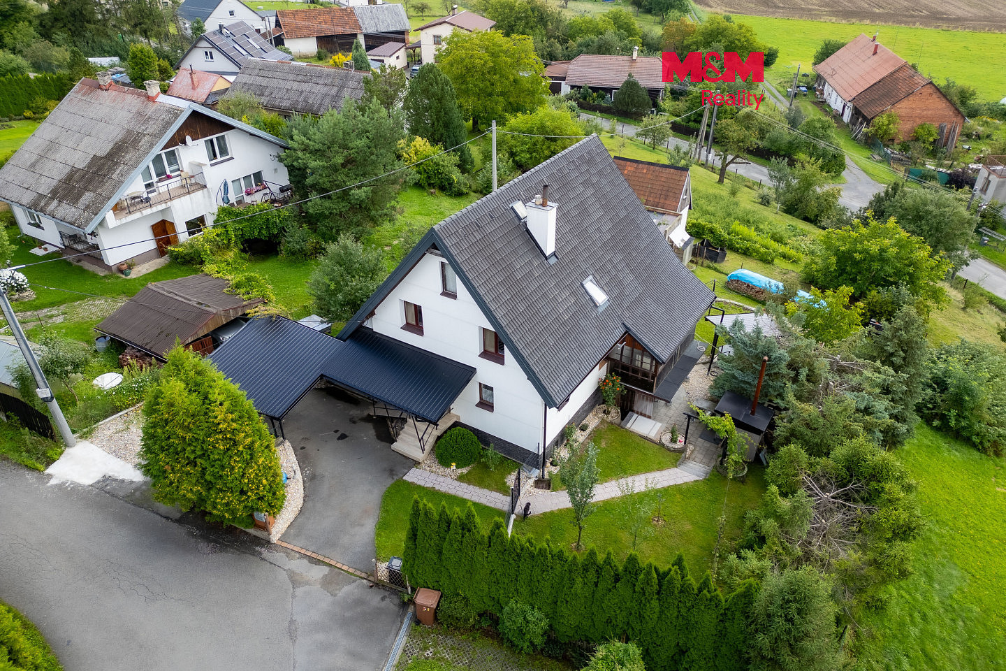 Prodej domu 190 m² s pozemkem 689 m²