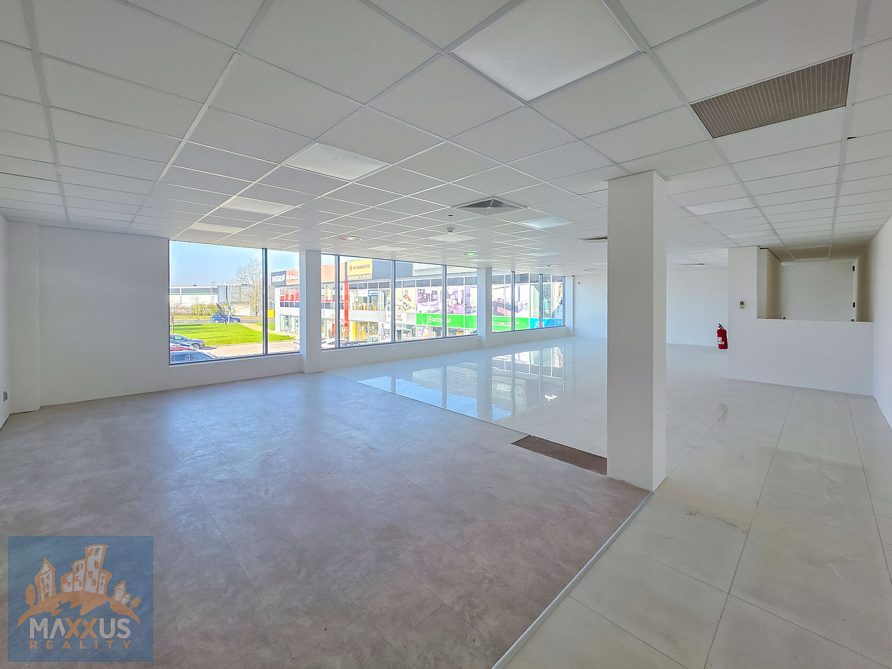 Pronájem obchodních prostor 278 m²